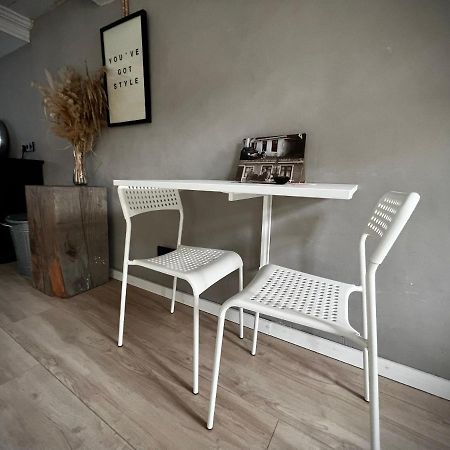 Apartamento Littleneighbour Pingjum Exterior foto
