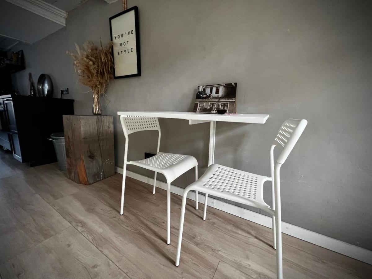 Apartamento Littleneighbour Pingjum Exterior foto